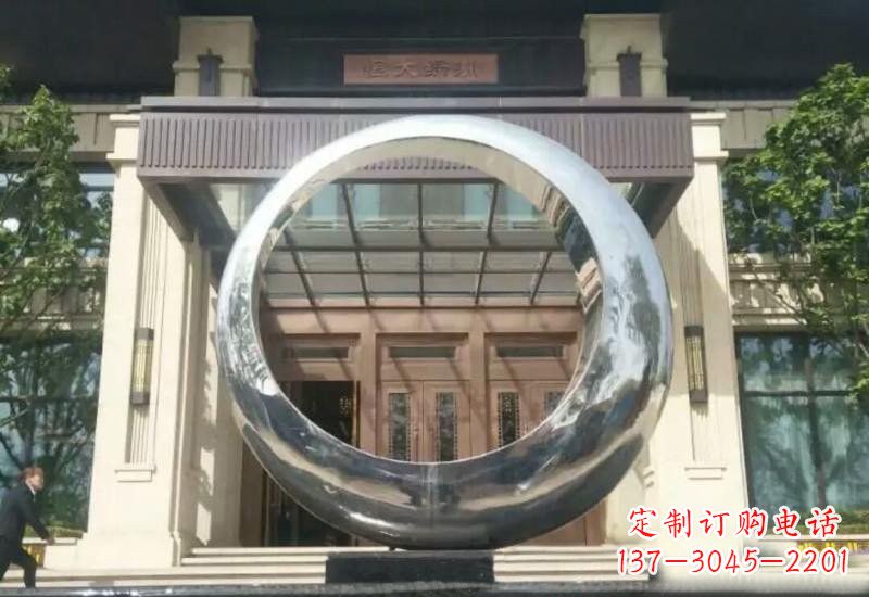 烟台不锈钢公园圆环雕塑精致美观的艺术品