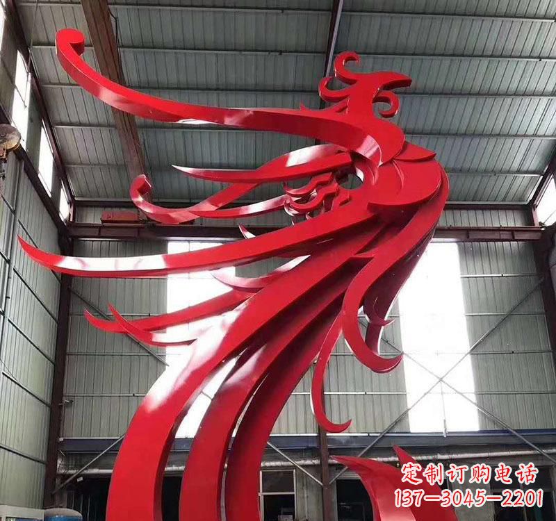 烟台不锈钢凤凰雕塑高雅而精致