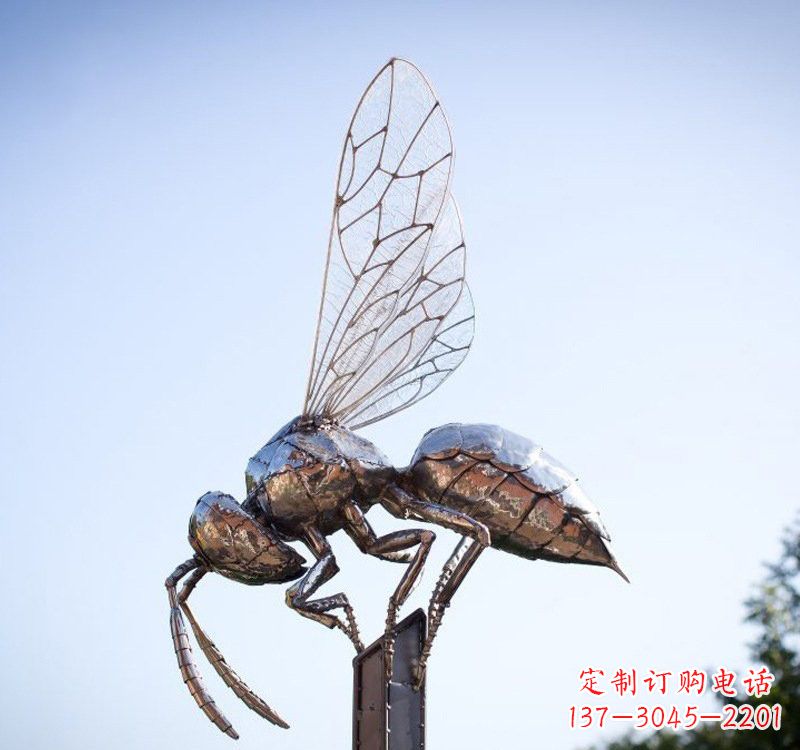 烟台不锈钢公园蜜蜂雕塑精彩纷呈的自然之美