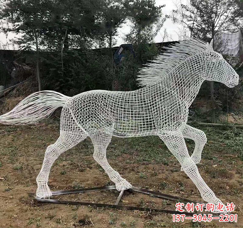 烟台不锈钢公园镂空奔马雕塑——给城市带来动感
