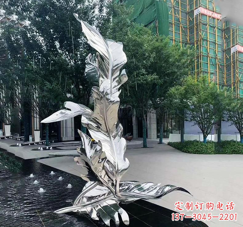 烟台不锈钢公园树叶雕塑精美绝伦