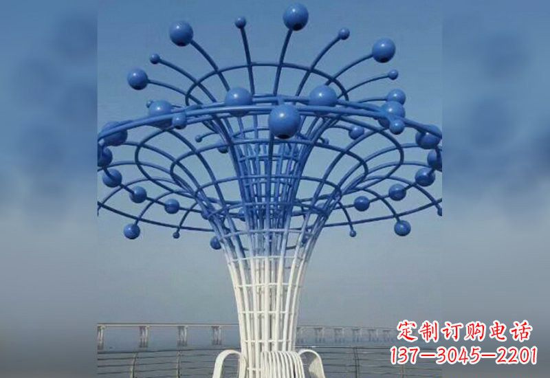 烟台不锈钢广场上的喷泉雕塑