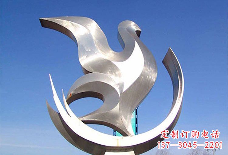 烟台不锈钢鸽子雕塑象征着和平
