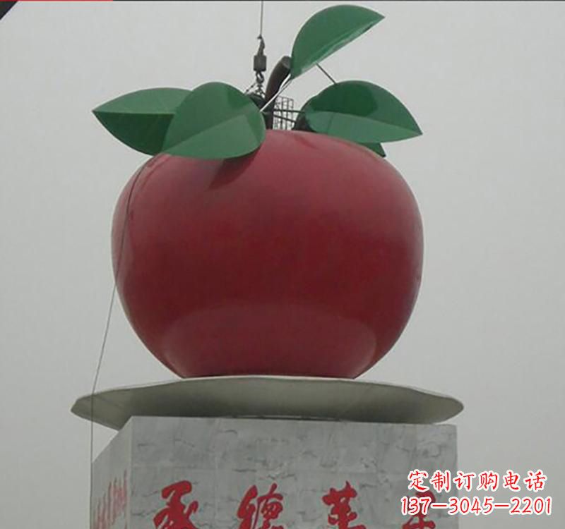 烟台不锈钢苹果雕塑一件充满艺术气息的作品