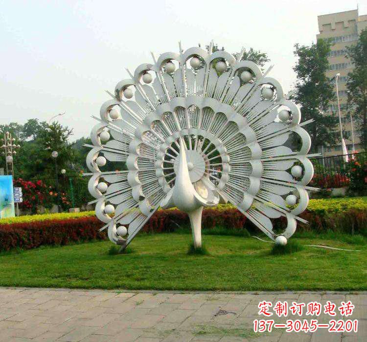 烟台不锈钢孔雀雕塑艺术与美的完美结合