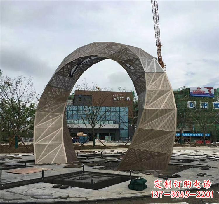 烟台不锈钢拱门雕塑精美外观,古典气息
