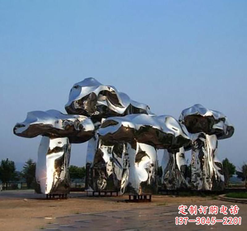 烟台不锈钢镜面蘑菇雕塑精致灵动的美学