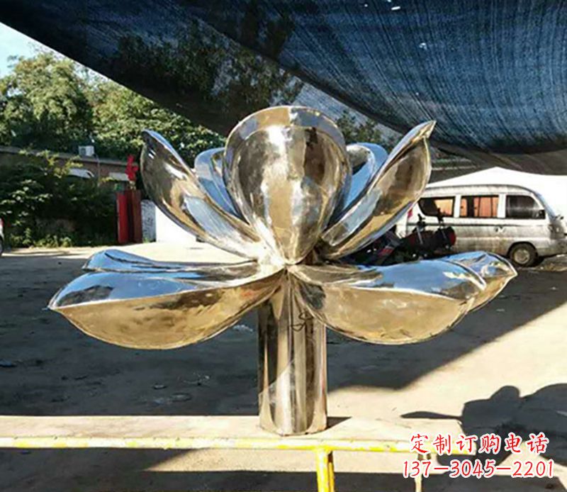 烟台不锈钢荷花雕塑——彰显小区景观之美
