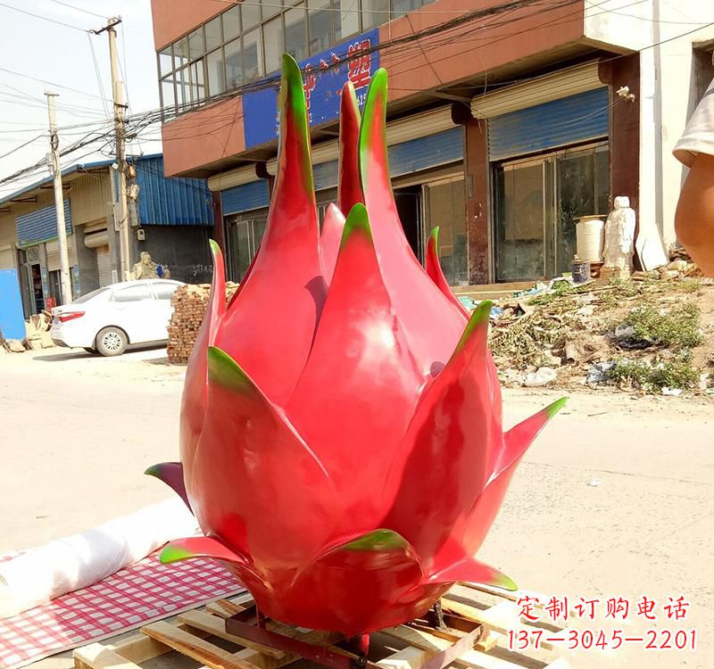 烟台精美不锈钢火龙果雕塑