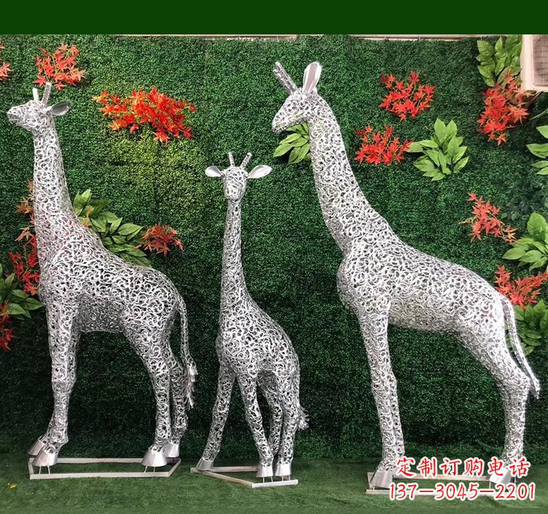 烟台不锈钢长颈鹿雕塑艺术与美的完美结合