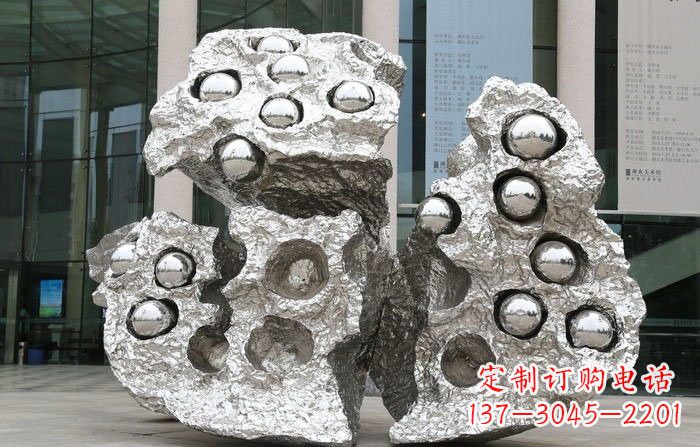 烟台不锈钢莲蓬雕塑——传承古老文化的艺术瑰宝