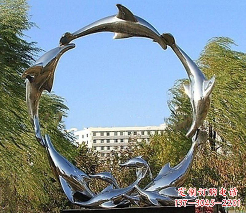 烟台该雕塑的内容、设计理念和文化意义。