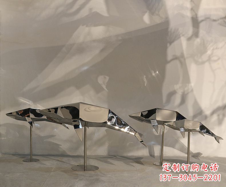 烟台不锈钢海豚雕塑——精致的艺术形式