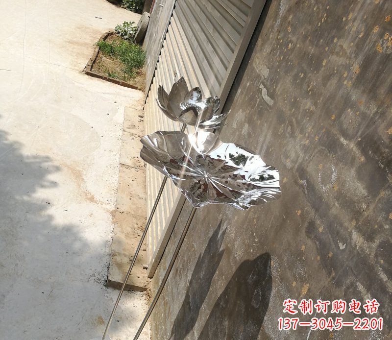 烟台不锈钢荷叶雕塑精美的艺术瑰宝