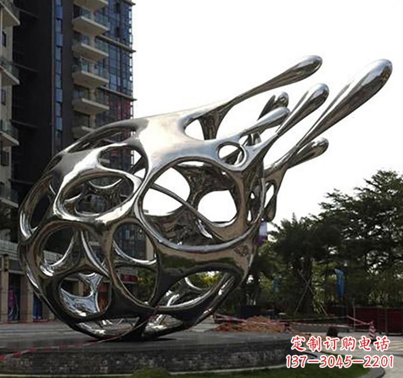 烟台不锈钢镜面火龙果雕塑精致的艺术瑰宝