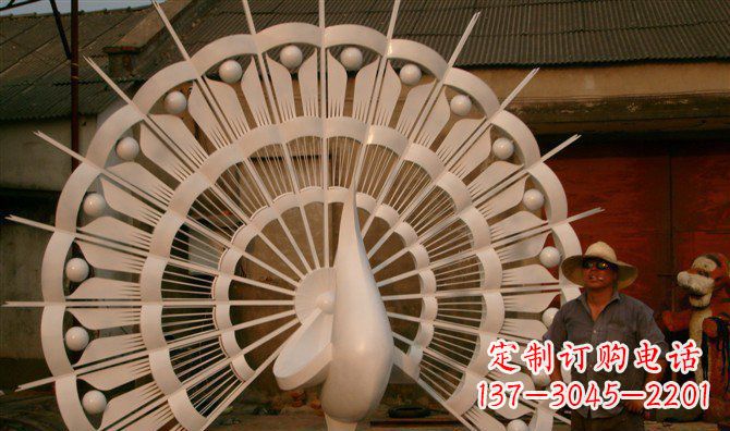 烟台不锈钢孔雀开屏雕塑