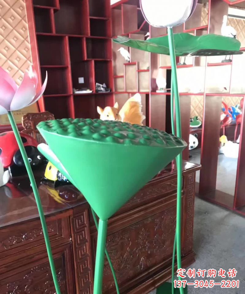 烟台不锈钢莲藕雕塑引领现代景观艺术