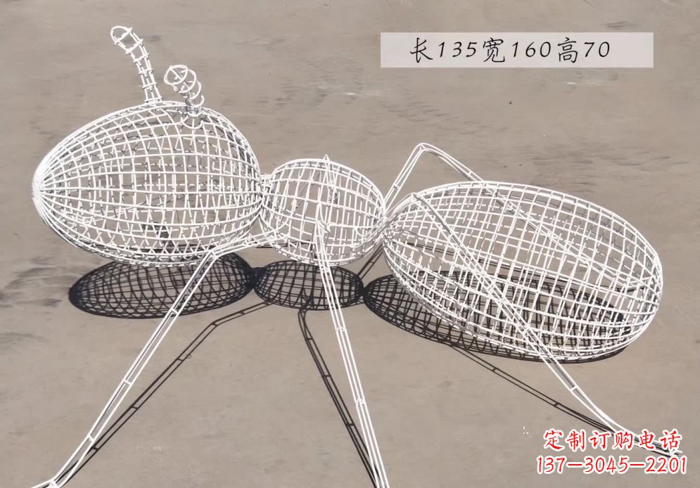 烟台不锈钢镂空蚂蚁雕塑艺术精美的象征