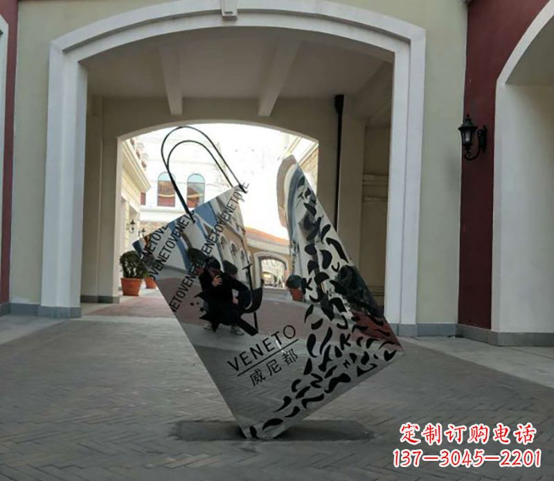 烟台不锈钢镂空购物袋雕塑——艺术精美的装饰品