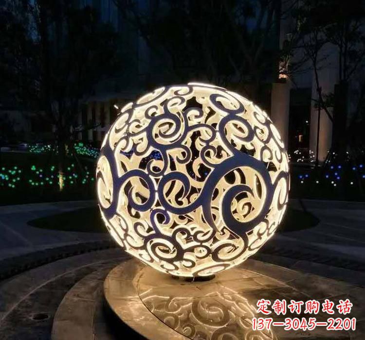 烟台不锈钢镂空球喷泉雕塑2