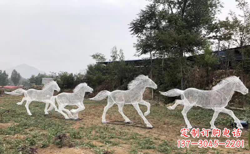 烟台不锈钢镂空群马群奔跑雕塑