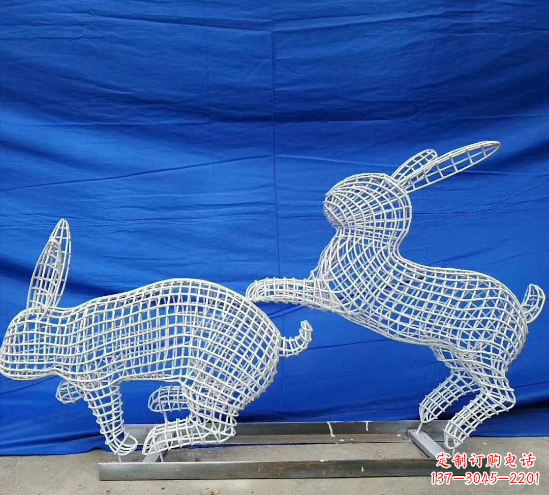 烟台不锈钢镂空兔子精美雕塑展现可爱