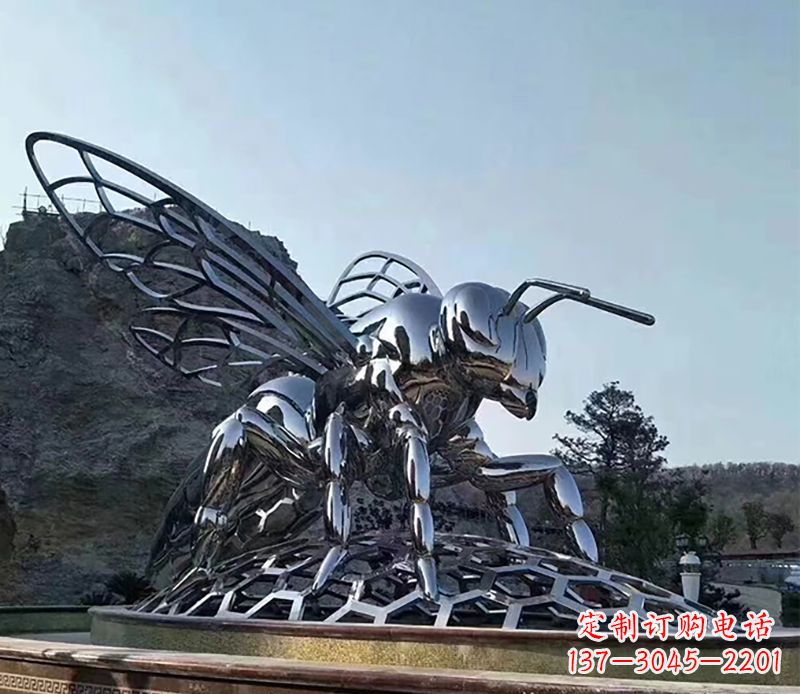 烟台不锈钢蜜蜂雕塑精美雕塑点缀环境