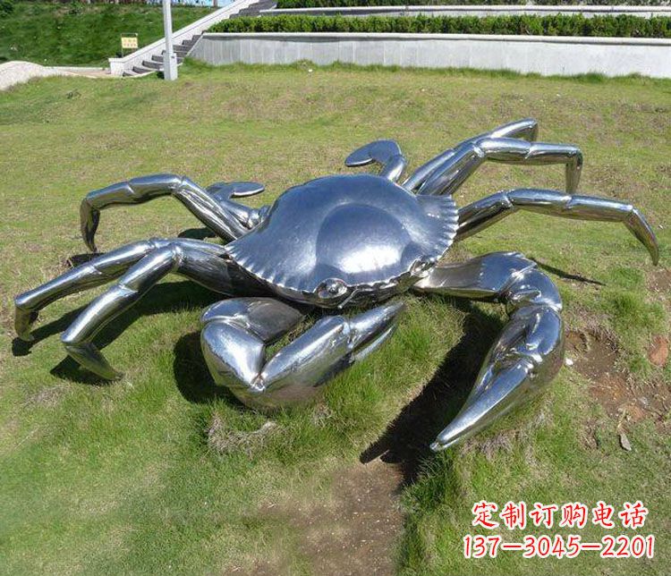 烟台不锈钢螃蟹雕塑——给景观增添灵动之美