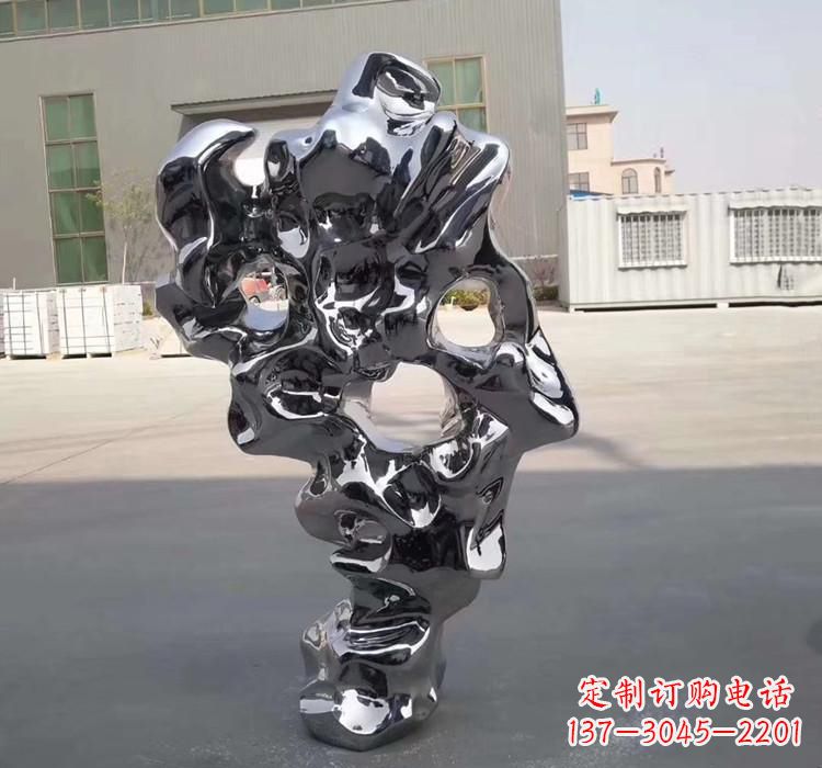 烟台太湖石雕塑精美的艺术瑰宝