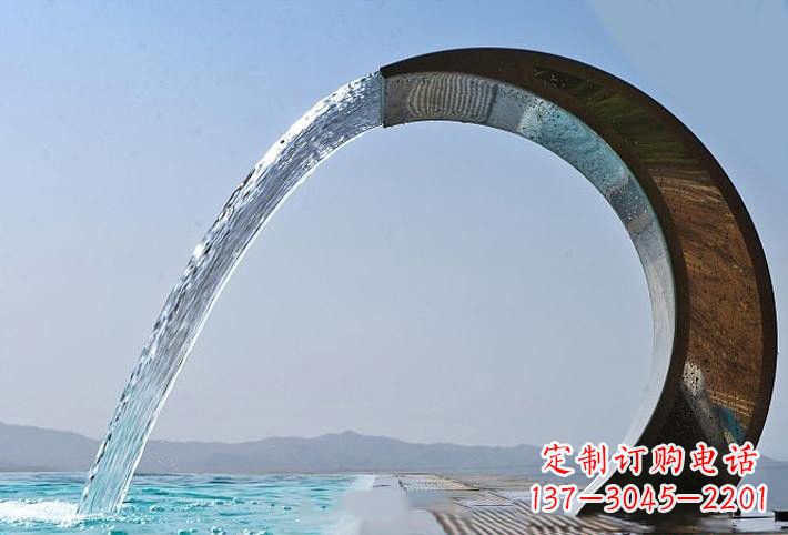 烟台精美不锈钢喷水圆环雕塑