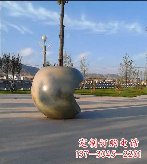 烟台不锈钢苹果雕塑艺术与现实的完美结合