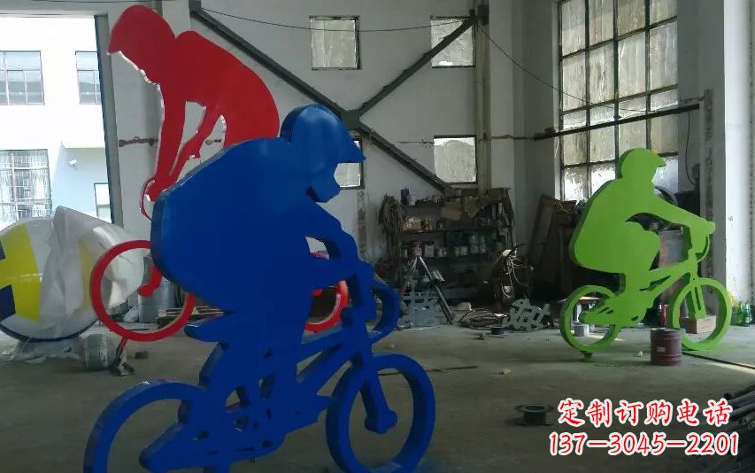 烟台不锈钢骑自行车的运动雕塑
