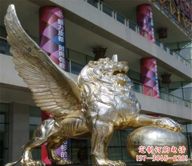 烟台不锈钢狮子雕塑象征力量与美