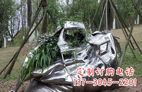 烟台不锈钢手提包雕塑——精美的艺术形式