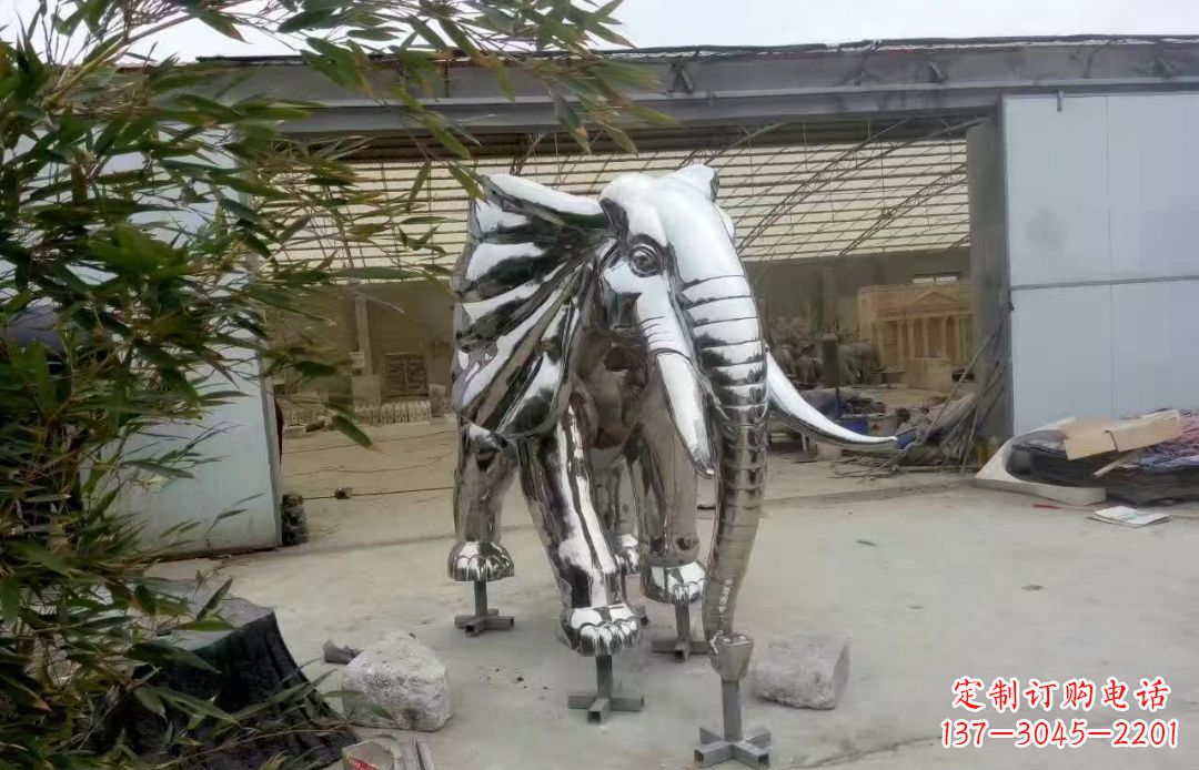 烟台大象雕塑——装饰不锈钢售楼部