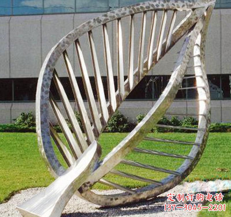 烟台不锈钢树叶镂空景观雕塑精美而古朴