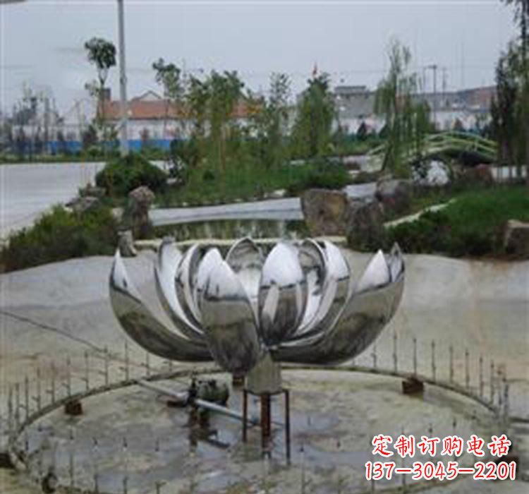 烟台不锈钢荷花雕塑营造美丽水景