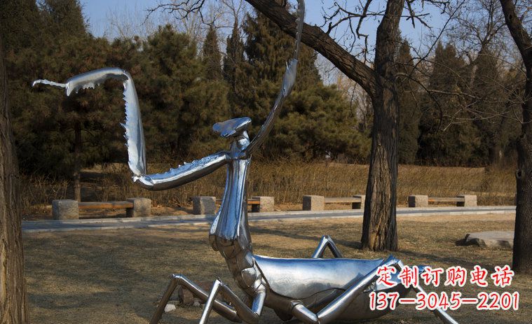 烟台不锈钢螳螂园林景观雕塑创意缔造美景