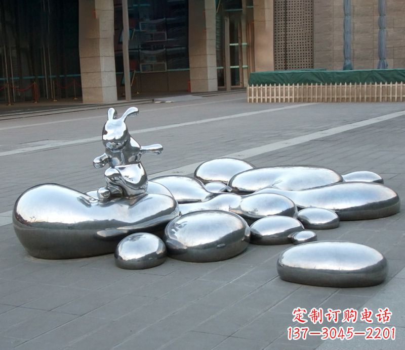 烟台不锈钢兔子雕塑饱含艺术美感的艺术品