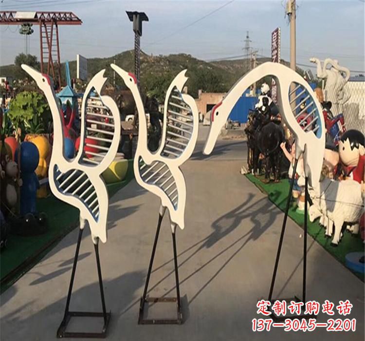 烟台精美不锈钢仙鹤雕塑