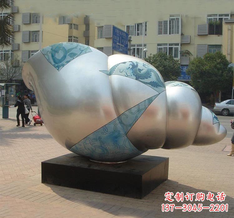 烟台不锈钢海螺雕塑——给小区增添美的魅力