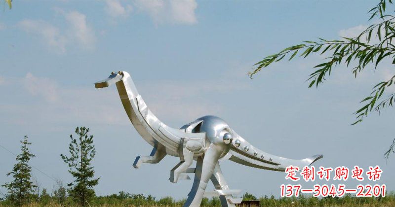 烟台不锈钢鸭嘴龙雕塑传递自然之美