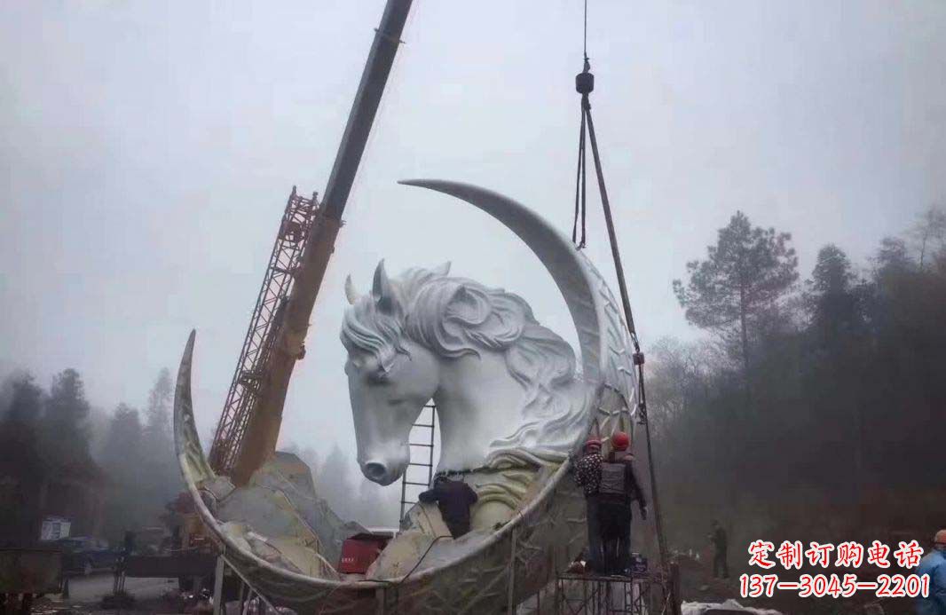 烟台不锈钢月亮雕塑