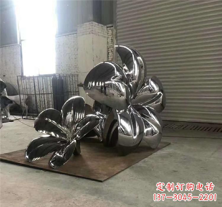 烟台不锈钢植物镜面荷花雕塑——艺术的精美结晶
