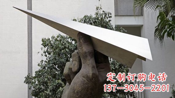 烟台不锈钢纸飞机雕塑令人惊叹的艺术绝活