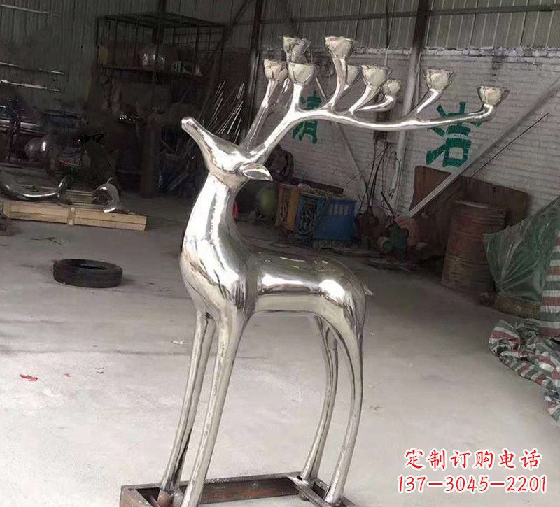 烟台精美梅花鹿雕塑——点亮不锈钢烛台