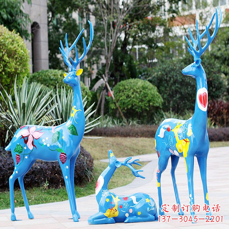 烟台精美绝伦的动物雕塑——玻璃钢彩绘鹿