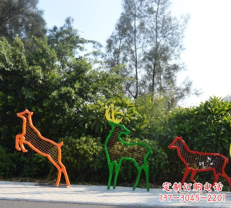 烟台精美的彩色不锈钢梅花鹿雕塑