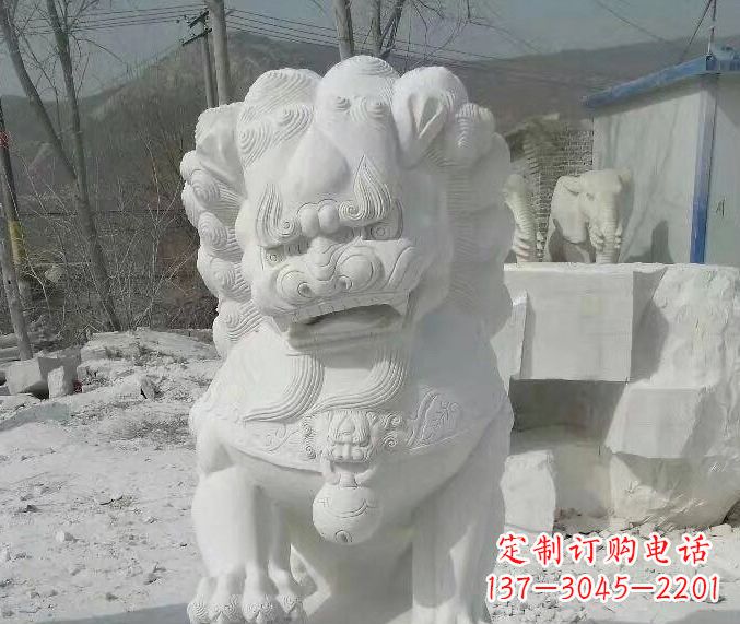 烟台狮子雕塑踩绣球石狮子寺庙的独特景观