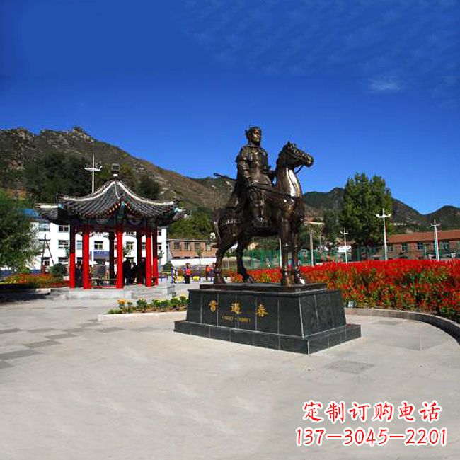烟台纪念历史名人的骑马雕塑